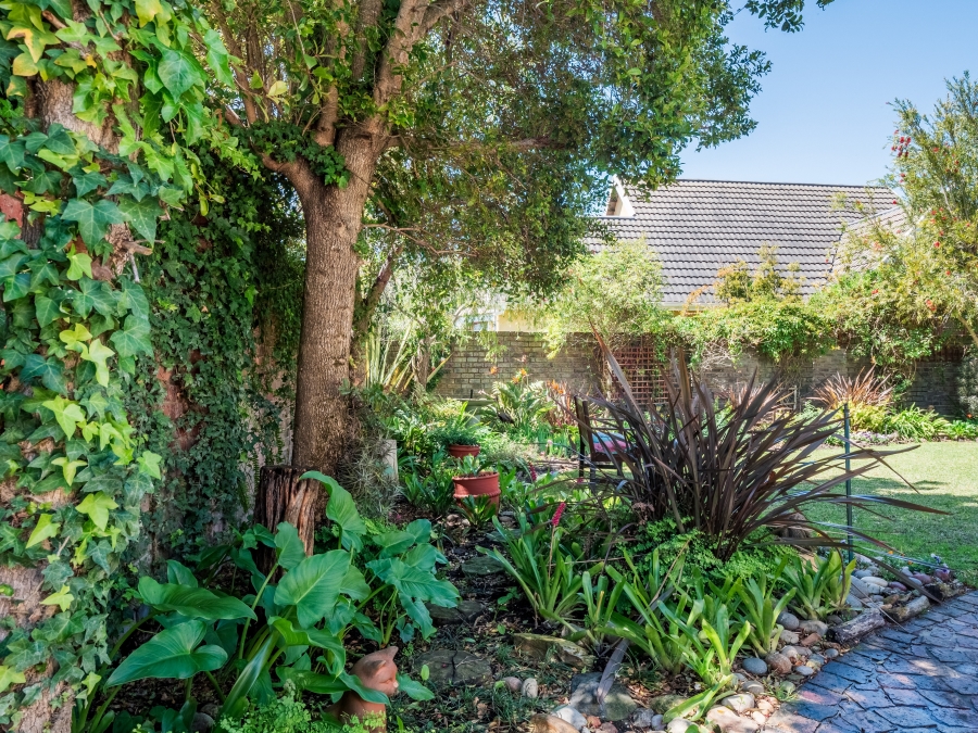 3 Bedroom Property for Sale in The Island Western Cape